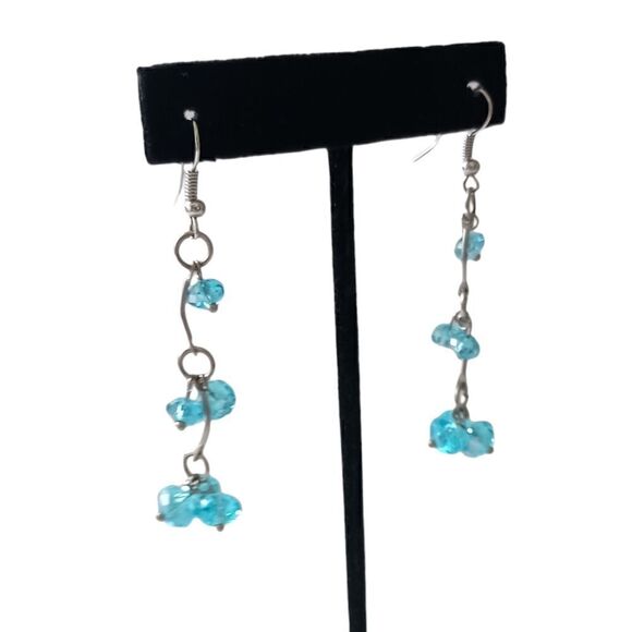 Glass Beaded Chandelier Earrings Aqua Ocean Blue Silver Tone Faceted Dangle - Picture 7 of 16